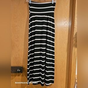Promesa Black and White Fold Over Waist Skirt